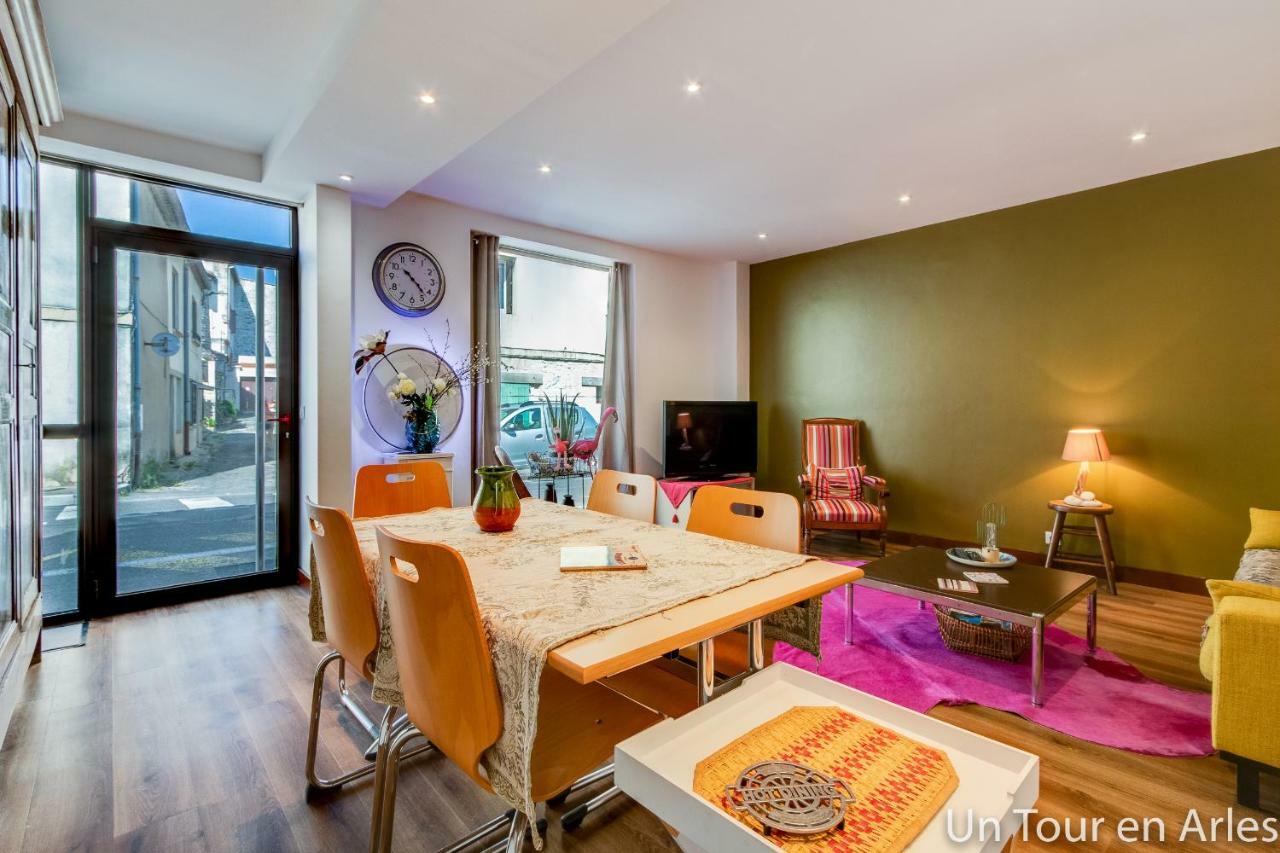 Un Tour En Arles Apartment ภายนอก รูปภาพ