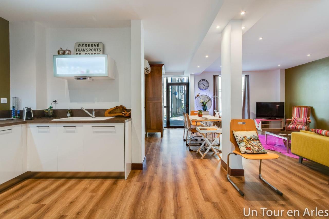 Un Tour En Arles Apartment ภายนอก รูปภาพ